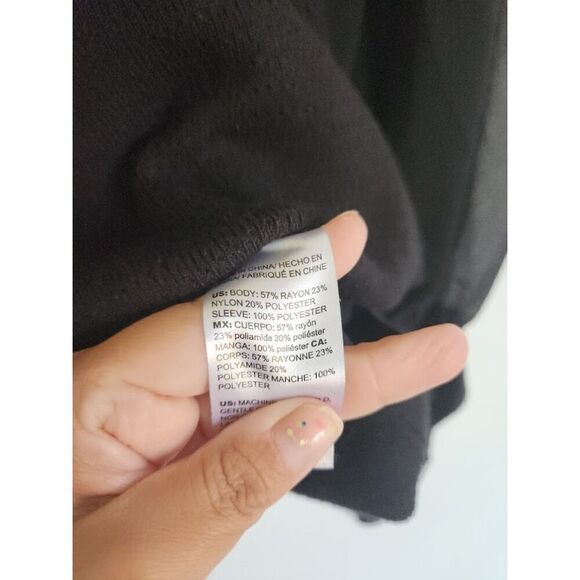 Chico's Black Knit w/Semi Sheer Sleeves Pullover Sweater Blouse size 2 or Large - Picture 7 of 7